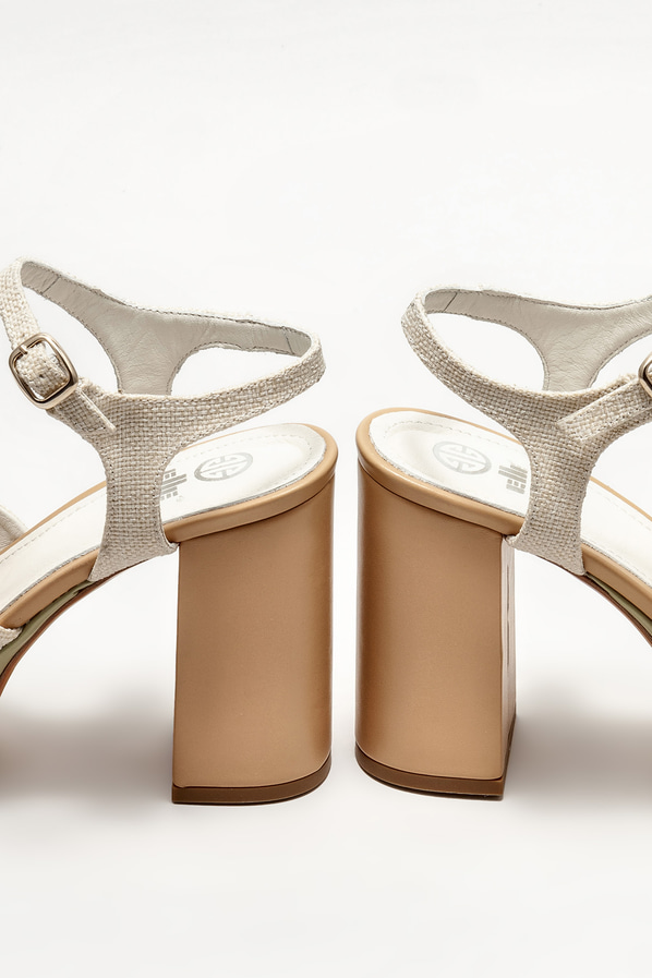 Bej topuklu kadın sandalet - Elle Shoes