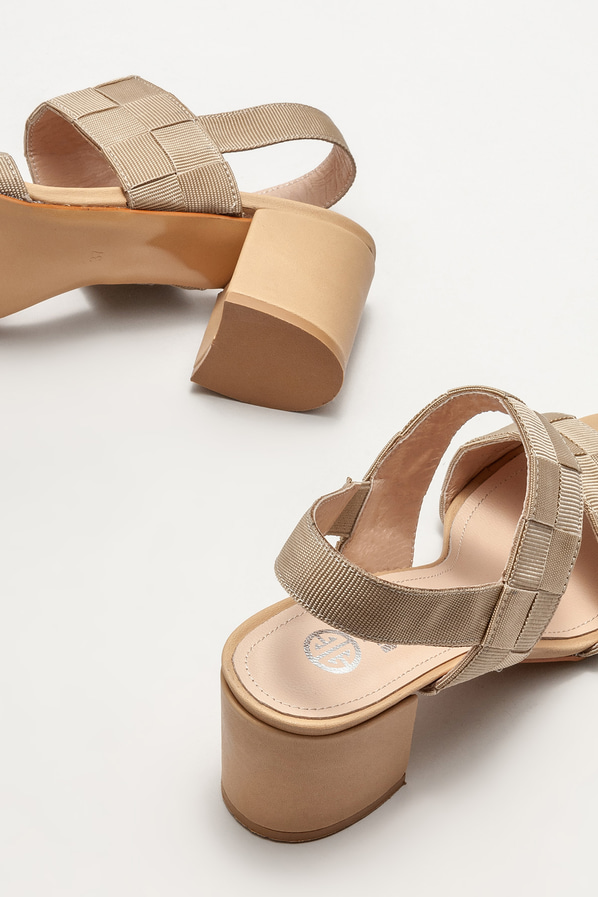 Bej topuklu kadın sandalet - Elle Shoes