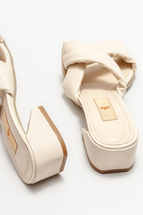 Bej topuklu kadın terlik - Elle Shoes