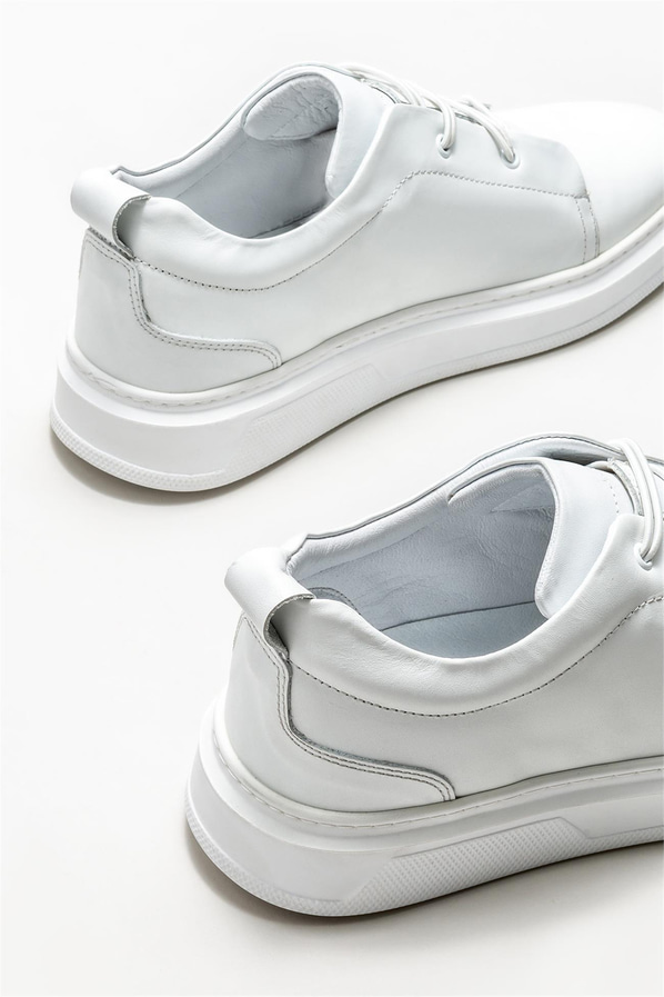 Beyaz deri erkek günlük ayakkabı, ofis stili için - Elle Shoes