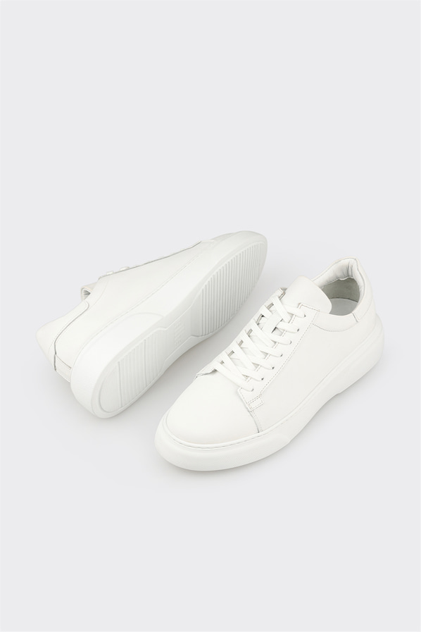 Beyaz deri erkek günlük ayakkabı, günlük kullanım için - Elle Shoes