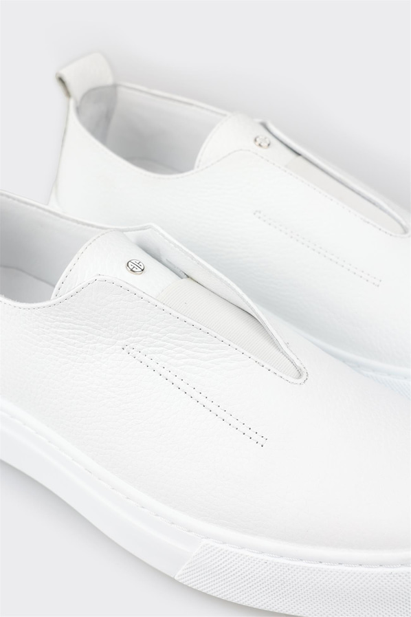 Beyaz deri erkek günlük ayakkabı, günlük kullanım için - Elle Shoes