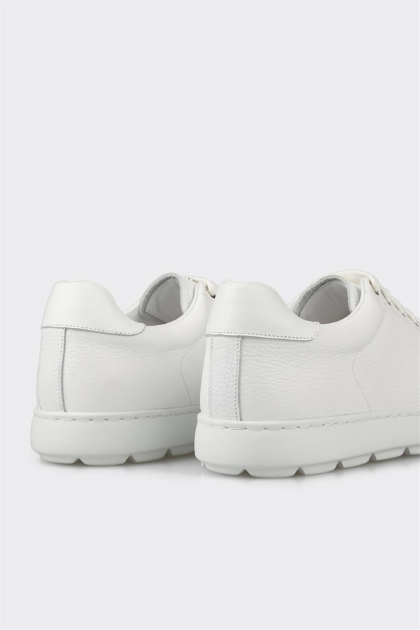 Beyaz deri erkek günlük ayakkabı, günlük kullanım için - Elle Shoes