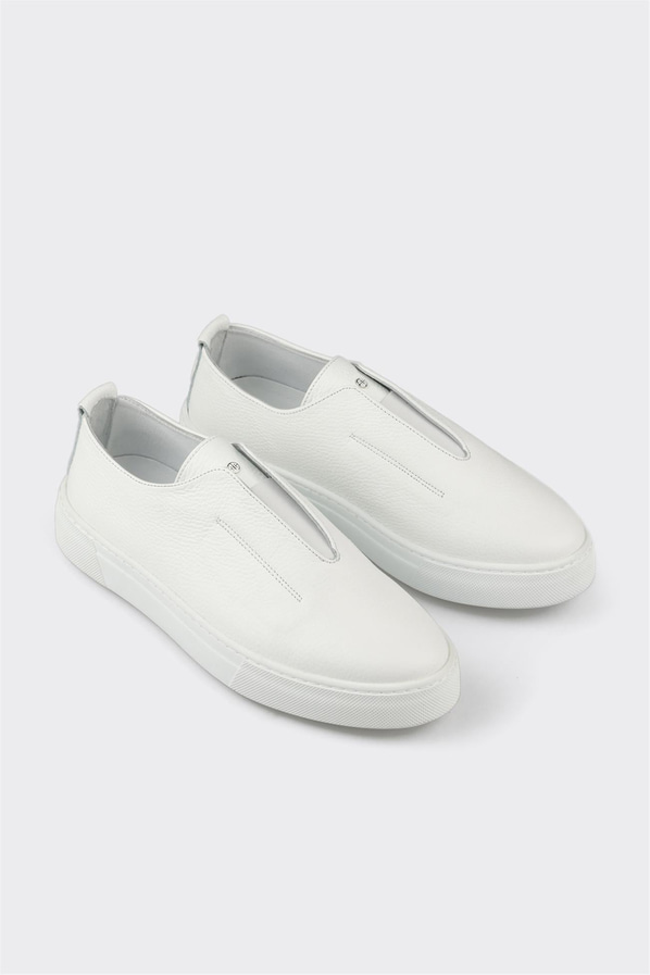 Beyaz deri bağcıklı erkek günlük ayakkabı, rahat kullanım için - Elle Shoes