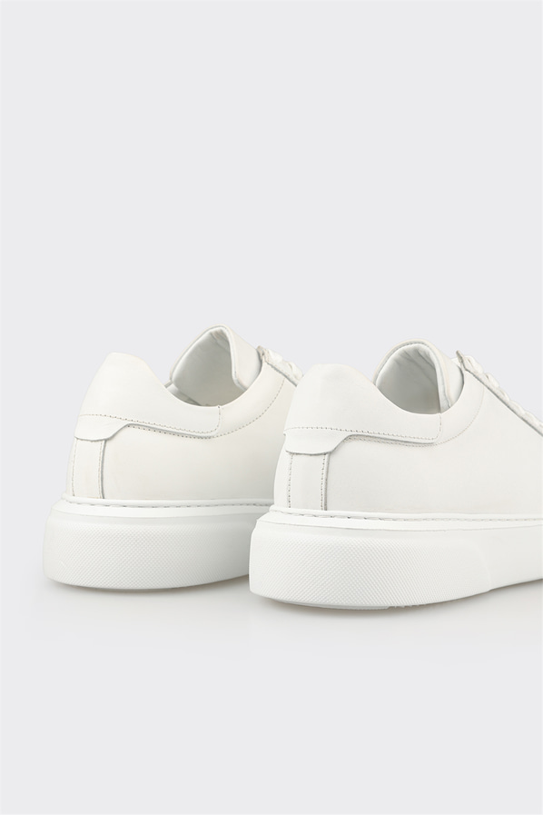 Beyaz deri erkek günlük ayakkabı, günlük kullanım için - Elle Shoes
