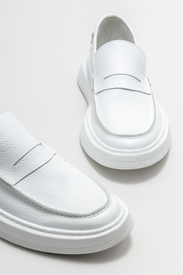 Beyaz deri erkek loafer, günlük kullanım için - Elle Shoes