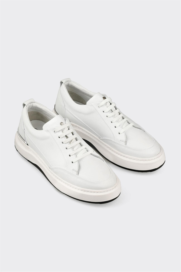 Beyaz deri erkek spor ayakkabı, rahat kullanım için - Elle Shoes