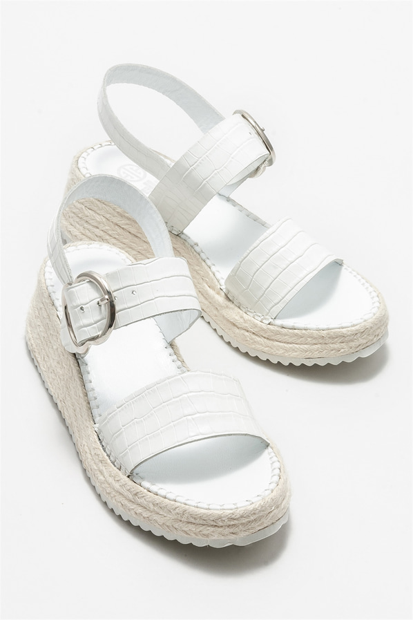Beyaz deri dolgu topuklu kadın sandalet - Elle Shoes