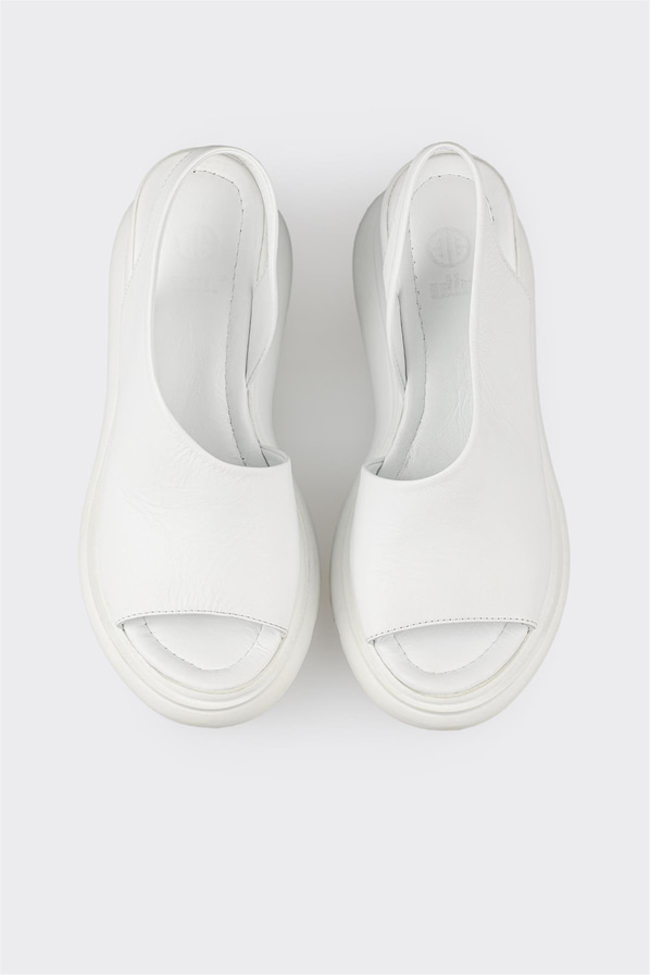 Beyaz deri dolgu topuklu kadın sandalet - Elle Shoes