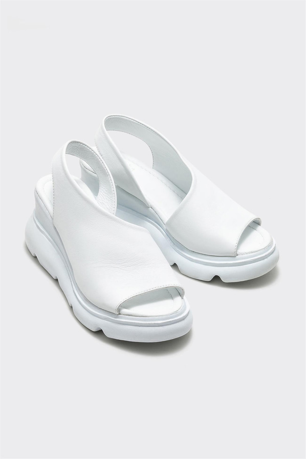 Beyaz deri dolgu topuklu kadın sandalet - Elle Shoes