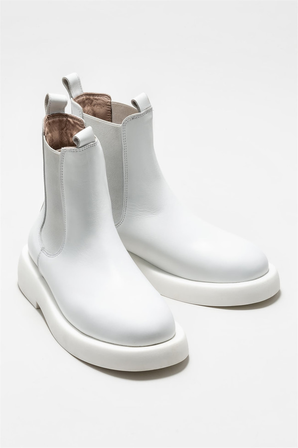 Beyaz deri kadın bot, günlük kullanım için - Elle Shoes