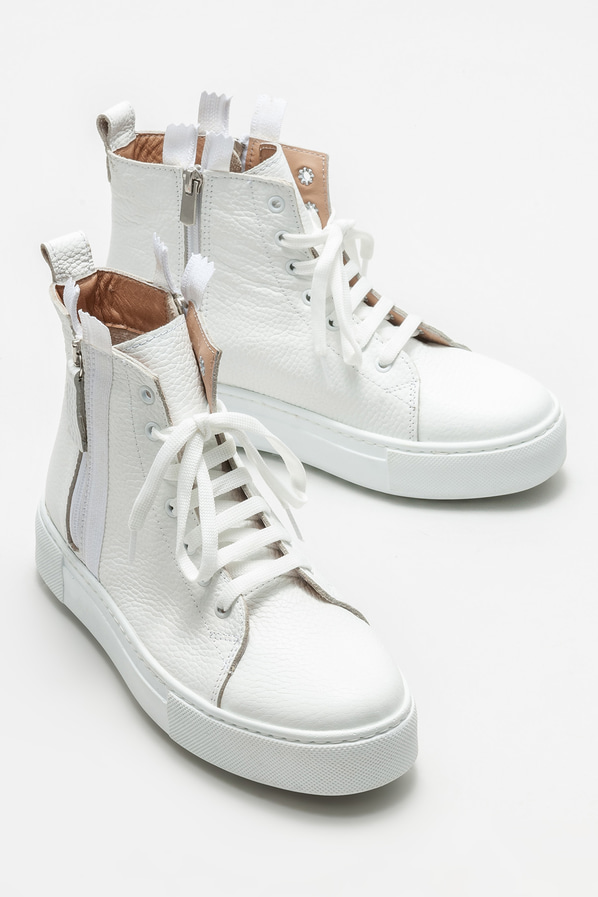Beyaz deri kadın bot, günlük kullanım için - Elle Shoes