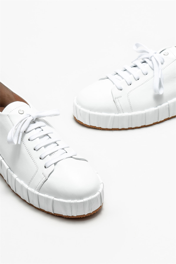 Beyaz deri kadın spor ayakkabı - Elle Shoes