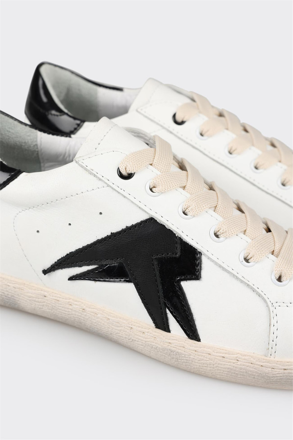 Beyaz deri kadın sneaker - Elle Shoes
