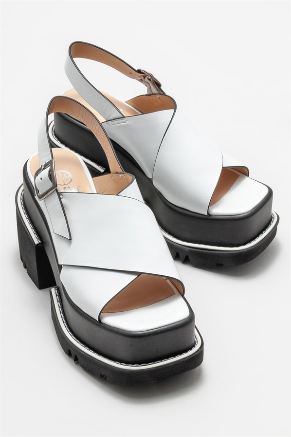 Beyaz deri topuklu kadın sandalet - Elle Shoes