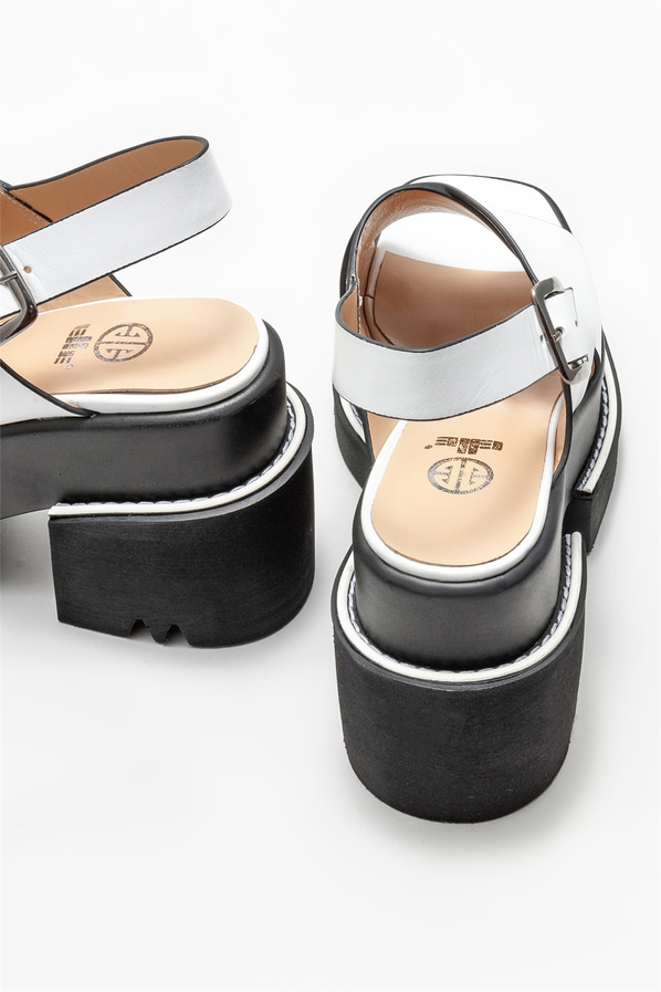 Beyaz deri topuklu kadın sandalet - Elle Shoes