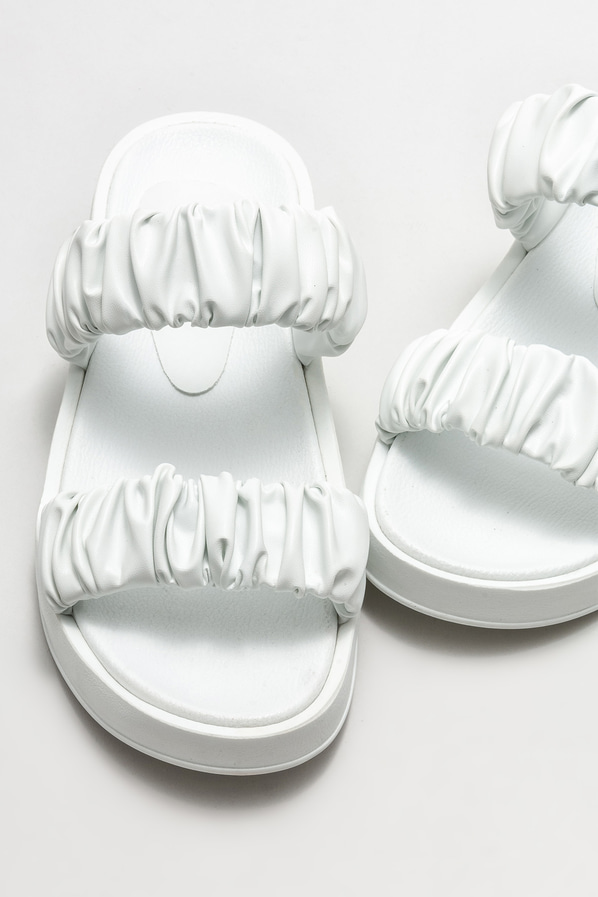 Beyaz dolgu topuklu kadın terlik - Elle Shoes
