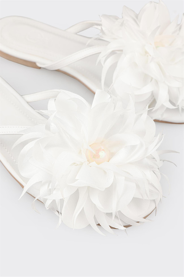 Beyaz düz kadın terlik - Elle Shoes