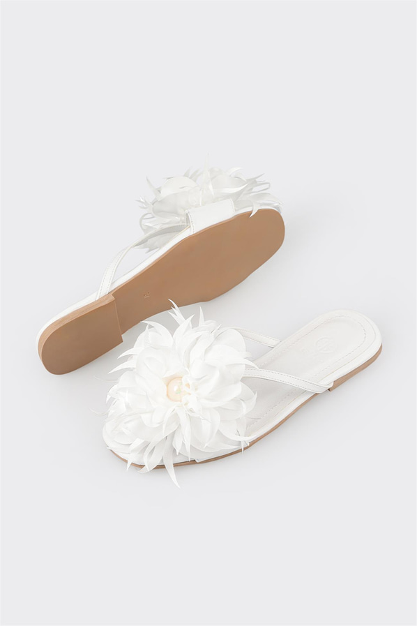 Beyaz düz kadın terlik - Elle Shoes