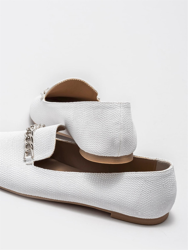 Beyaz kadın günlük ayakkabı, günlük kullanım için - Elle Shoes