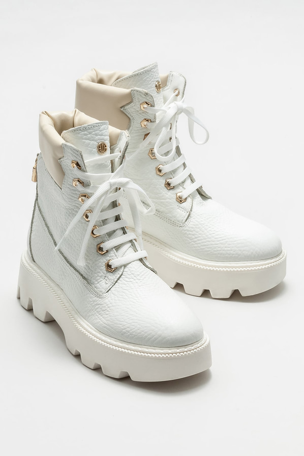 Beyaz düz kadın bot, günlük kullanım için - Elle Shoes