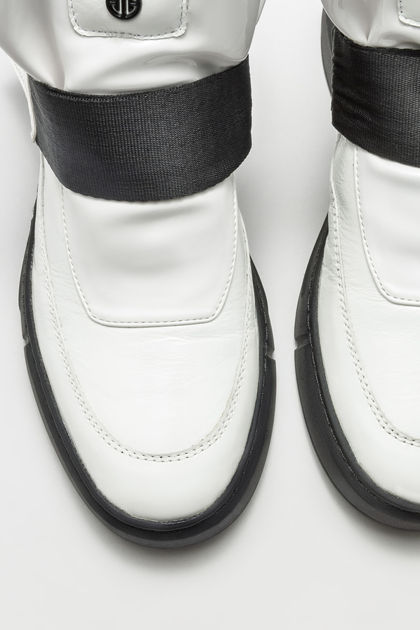 Beyaz kadın bot, günlük kullanım için - Elle Shoes