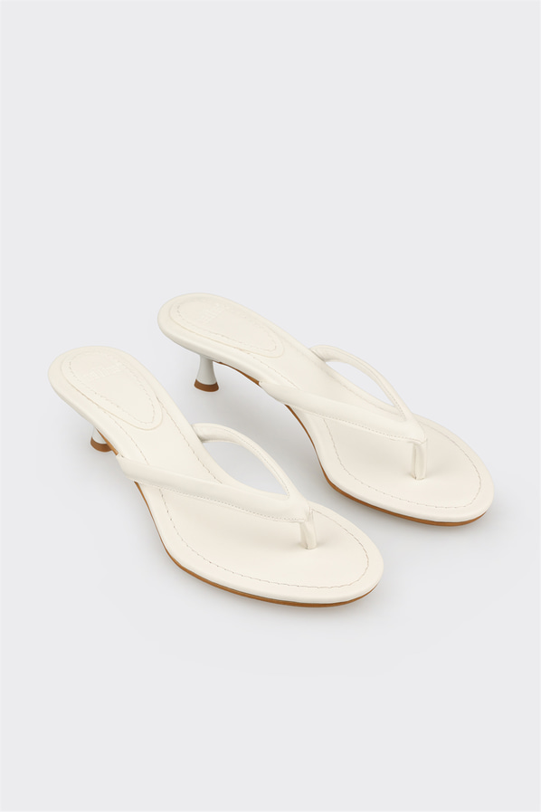 Beyaz Kadın Günlük Terlik