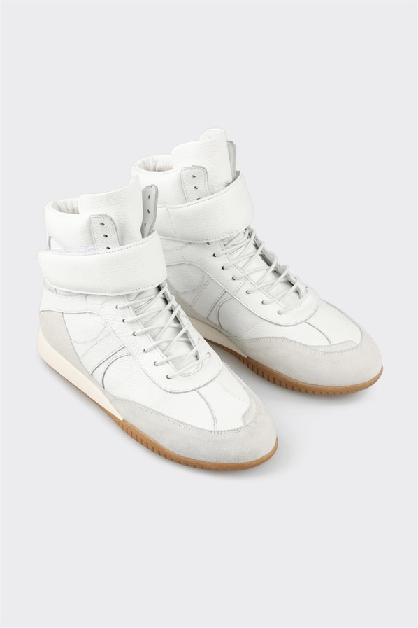 Beyaz deri kadın bot, rahat kullanım için - Elle Shoes
