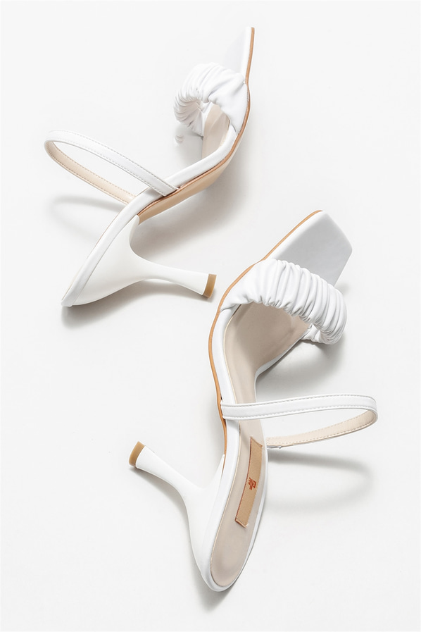 Beyaz topuklu kadın sandalet - Elle Shoes