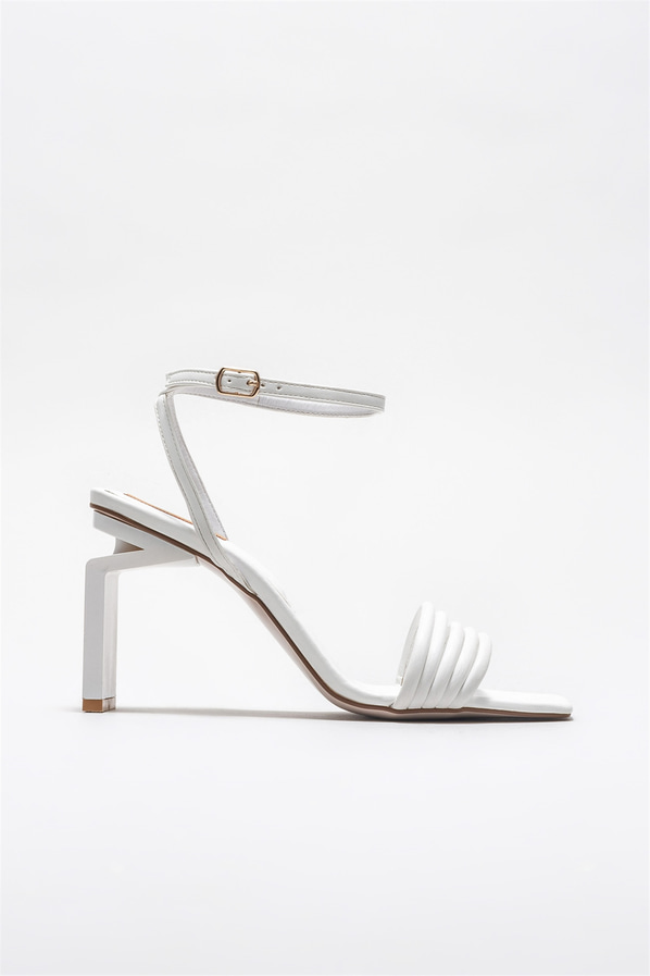Beyaz topuklu kadın sandalet - Elle Shoes