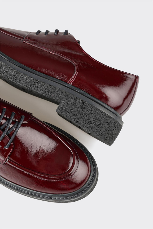 Bordo deri kadın ayakkabı, günlük kullanım için - Elle Shoes
