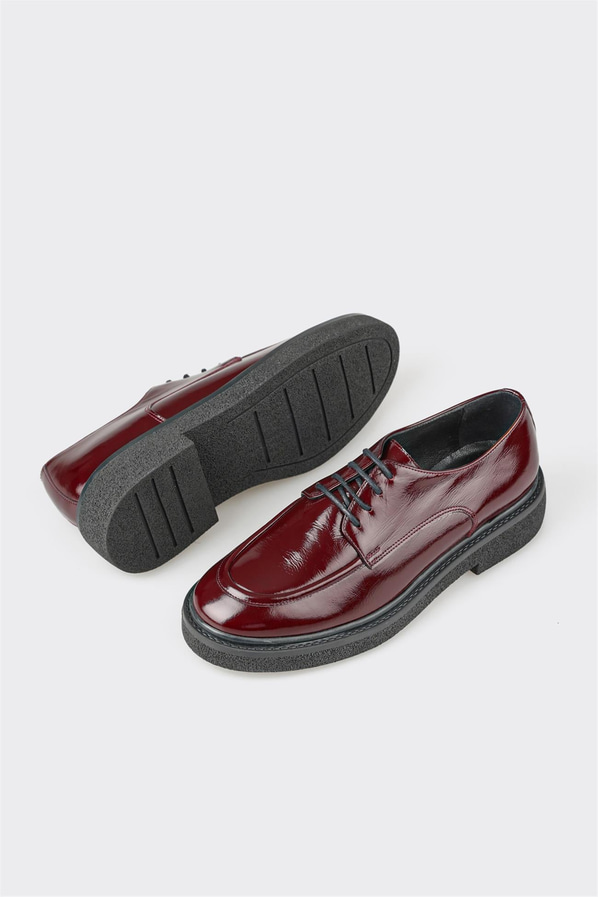 Bordo deri kadın ayakkabı, günlük kullanım için - Elle Shoes