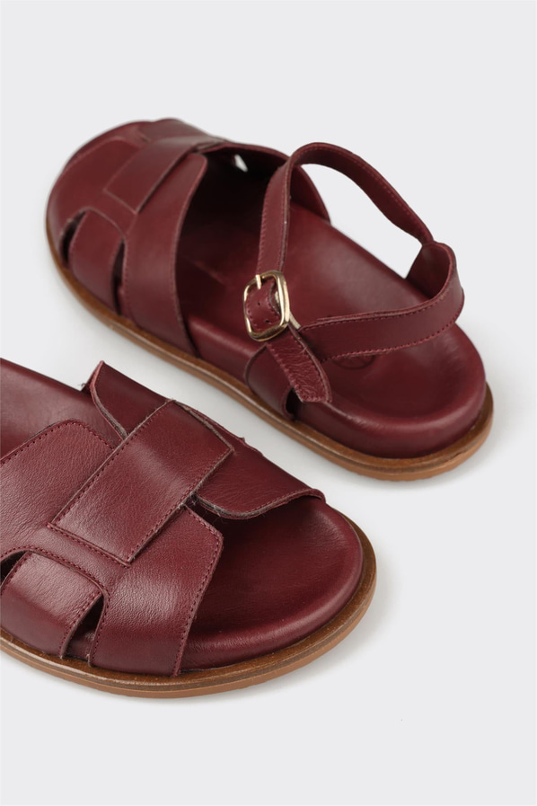 Bordo deri düz kadın sandalet, rahat kullanım için - Elle Shoes