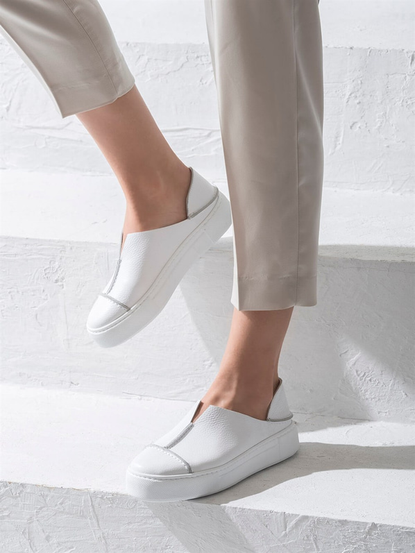 Beyaz deri kadın spor ayakkabı - Elle Shoes