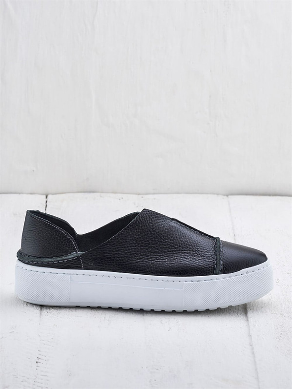 Siyah deri kadın spor ayakkabı - Elle Shoes