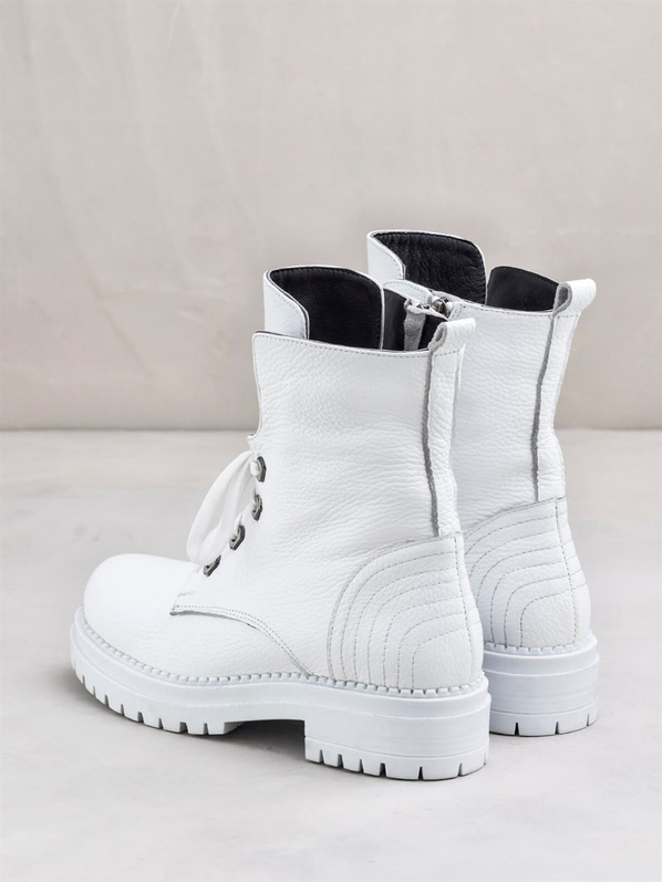 Beyaz kadın bot - Elle Shoes