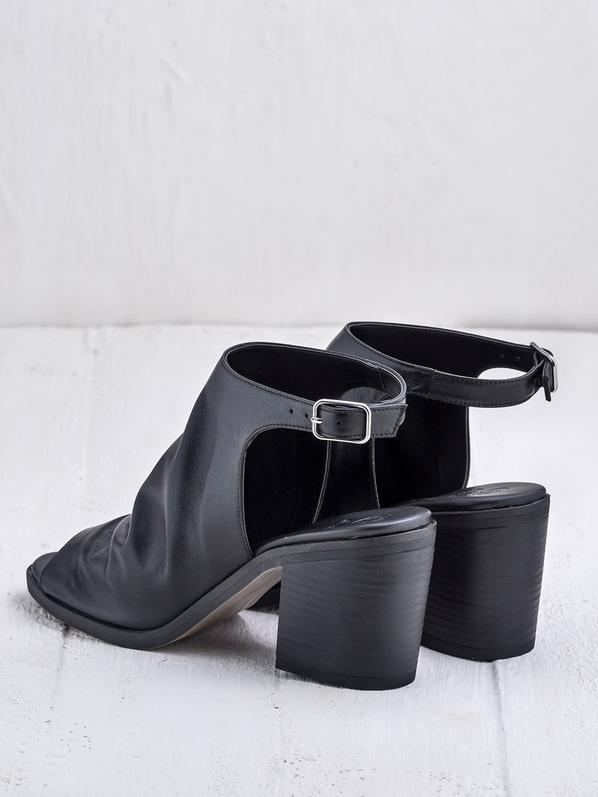 Siyah deri topuklu kadın sandalet - Elle Shoes