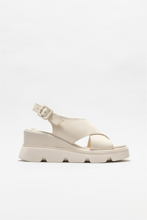 Ekru deri dolgu topuklu kadın sandalet - Elle Shoes