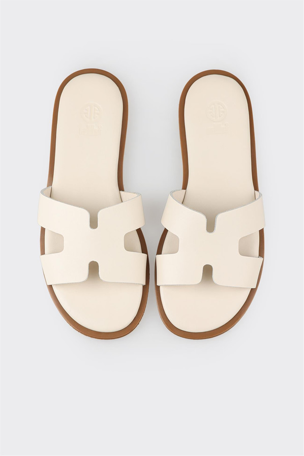 Ekru çok renkli deri düz yumuşak dokulu kadın terlik, rahat kullanım için - Elle Shoes