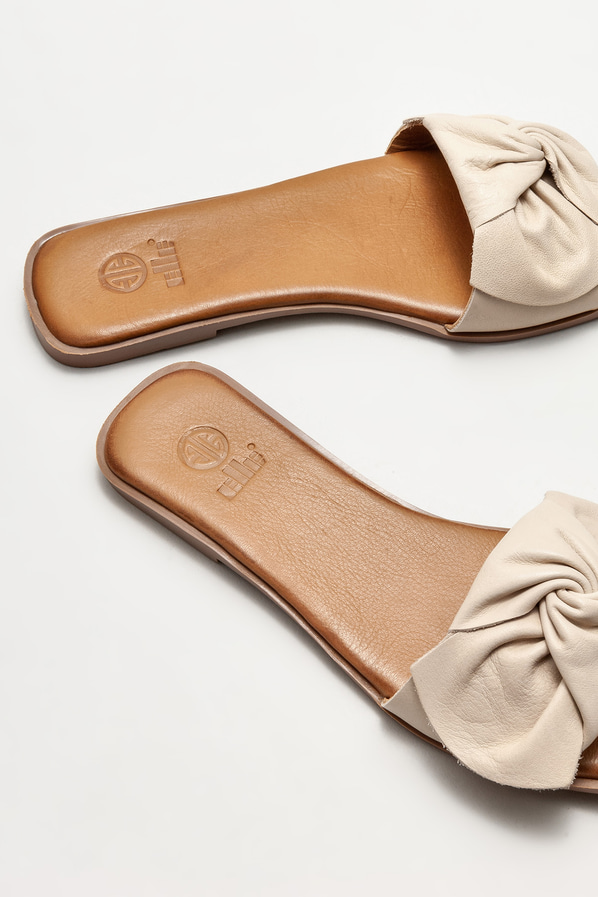 Ekru deri düz kadın terlik - Elle Shoes