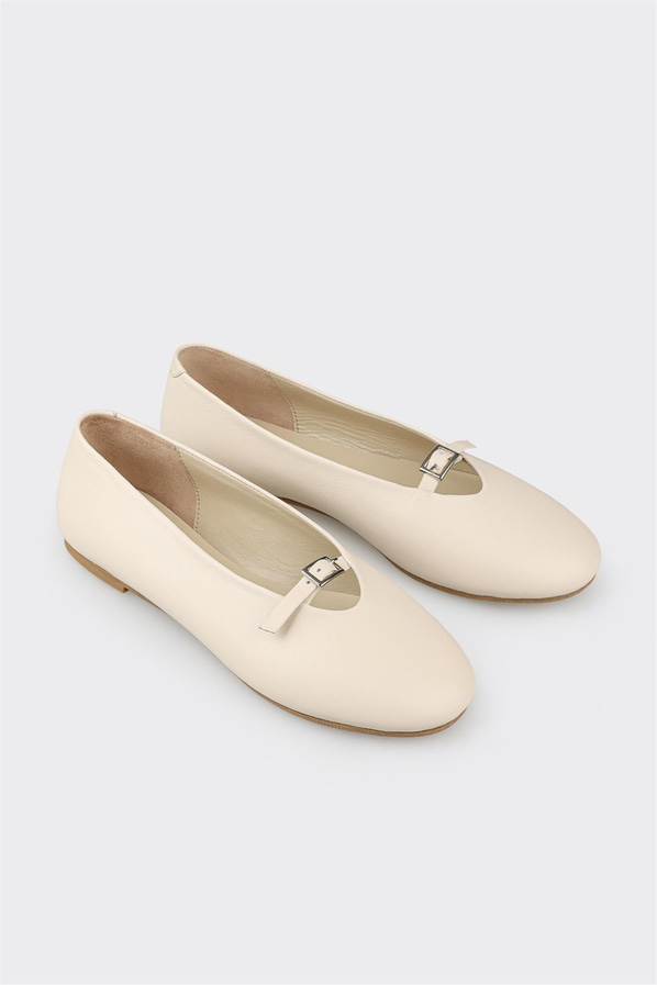 Ekru deri yumuşak dokulu kadın babet, ofis stili için - Elle Shoes
