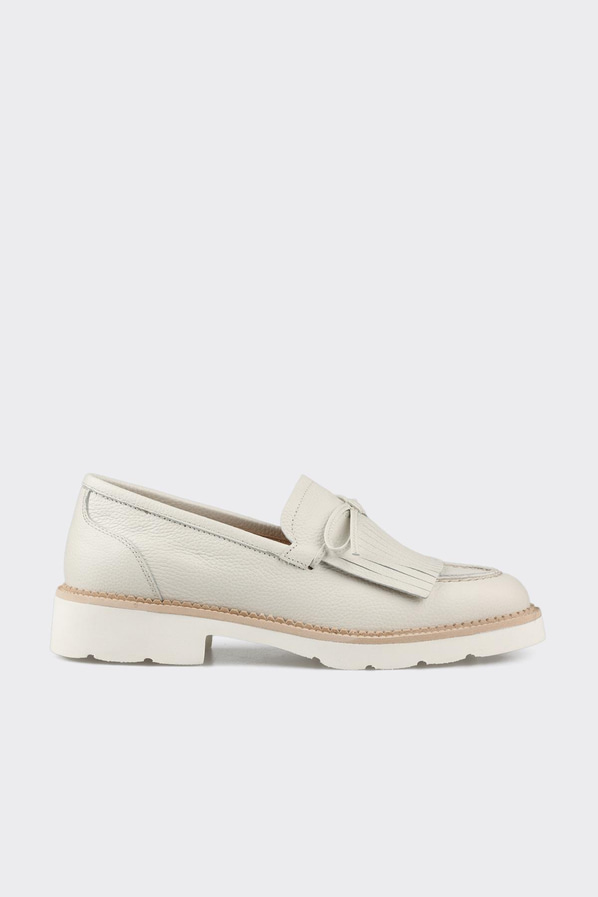 Ekru deri püsküllü kalın tabanlı kadın loafer, günlük kullanım için - Elle Shoes
