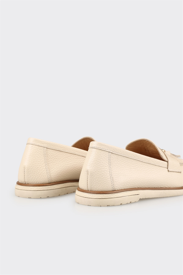 Ekru deri kadın loafer, günlük kullanım için - Elle Shoes