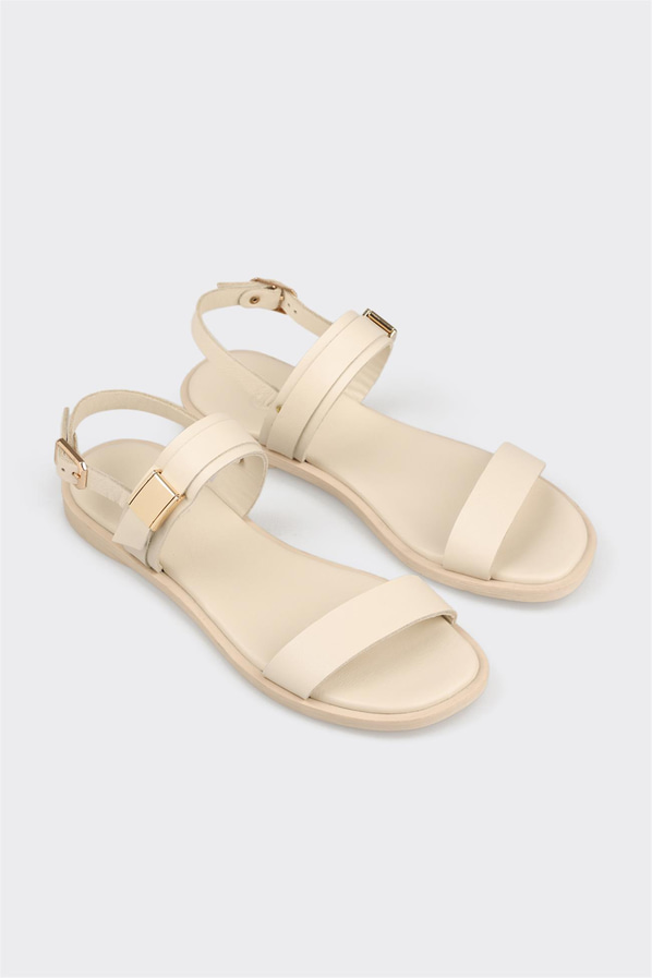 Ekru kahve deri taşlı kadın düz sandalet, rahat kullanım için - Elle Shoes