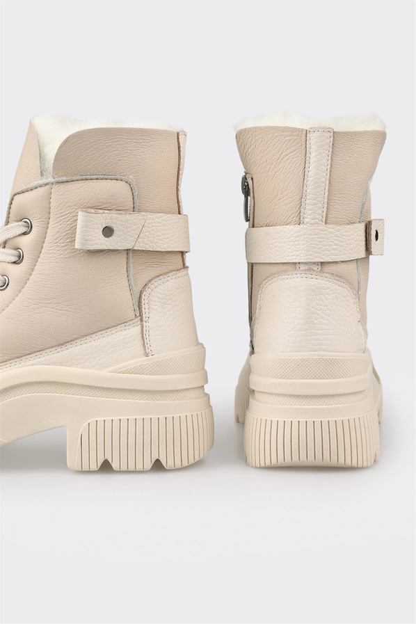 Ekru deri kalın tabanlı kadın bot, rahat kullanım için - Elle Shoes