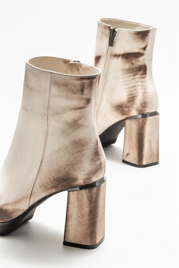 Ekru deri topuklu kadın bot - Elle Shoes