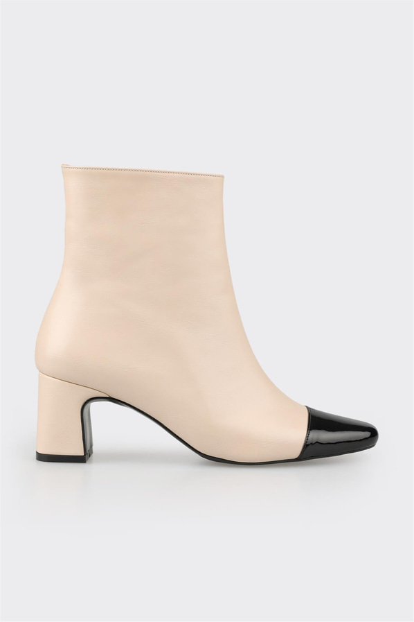 Ekru kadın bot, rahat kullanım için - Elle Shoes
