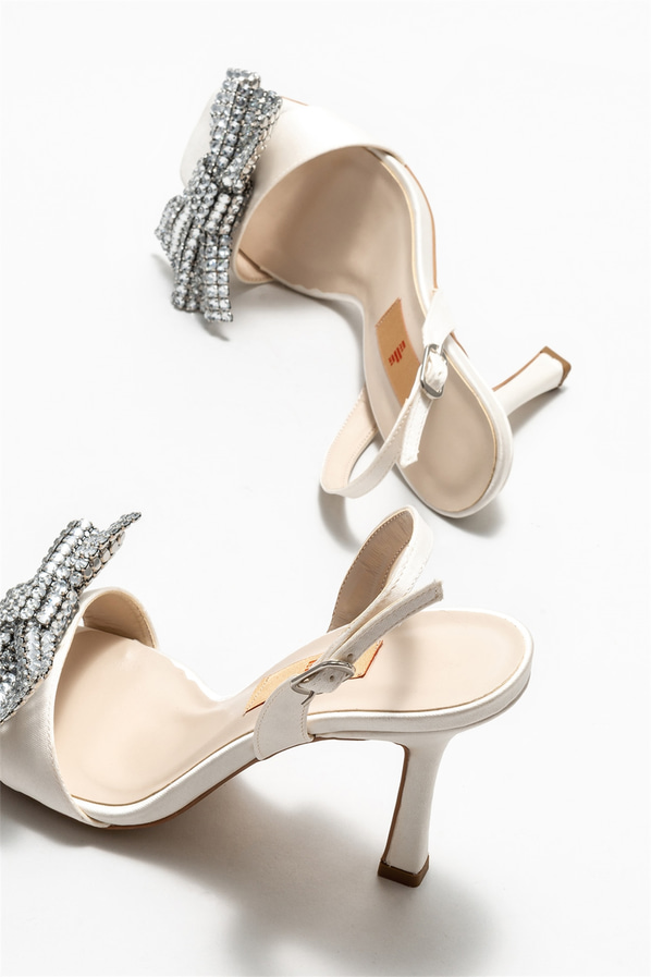 Ekru tekstil simli ince topuklu kadın sandalet, rahat kullanım için - Elle Shoes