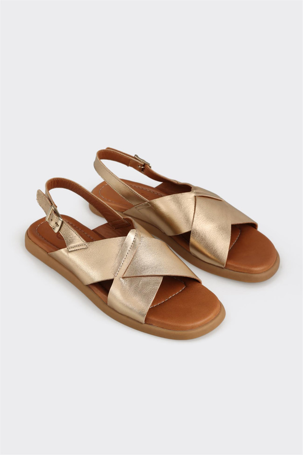 Gold deri düz kadın sandalet, rahat kullanım için - Elle Shoes