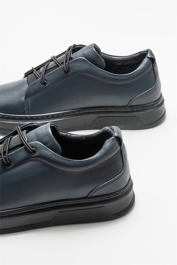 Gri deri erkek günlük ayakkabı, günlük kullanım için - Elle Shoes